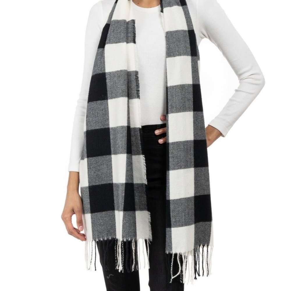 Scarf Black/White Buffalo Checks Unisex Classic Luxurious Cashmere Feel